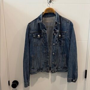 GAP Classic blue Jean denim Jacket size small